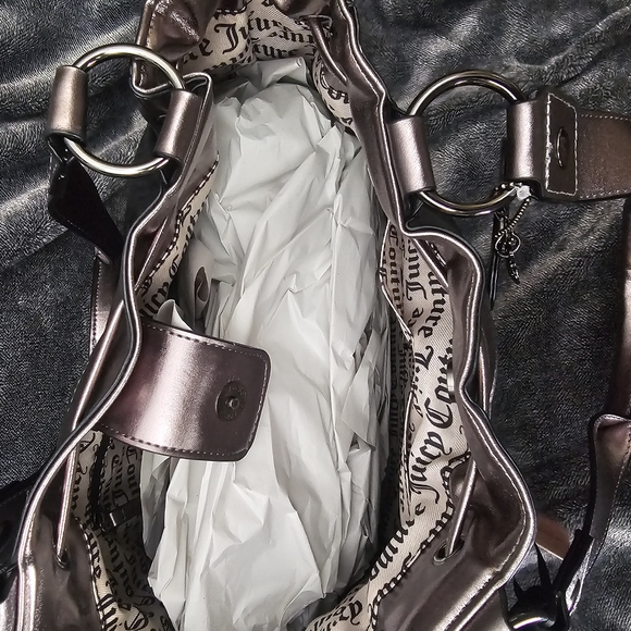 Juicy Couture Daydreamer Black and Silver Women's Bag (2025) - Picture 3 of 4